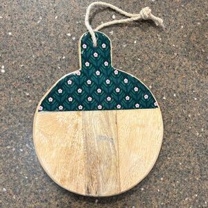 Decorative Wooden Cutting Board with Green Pattern